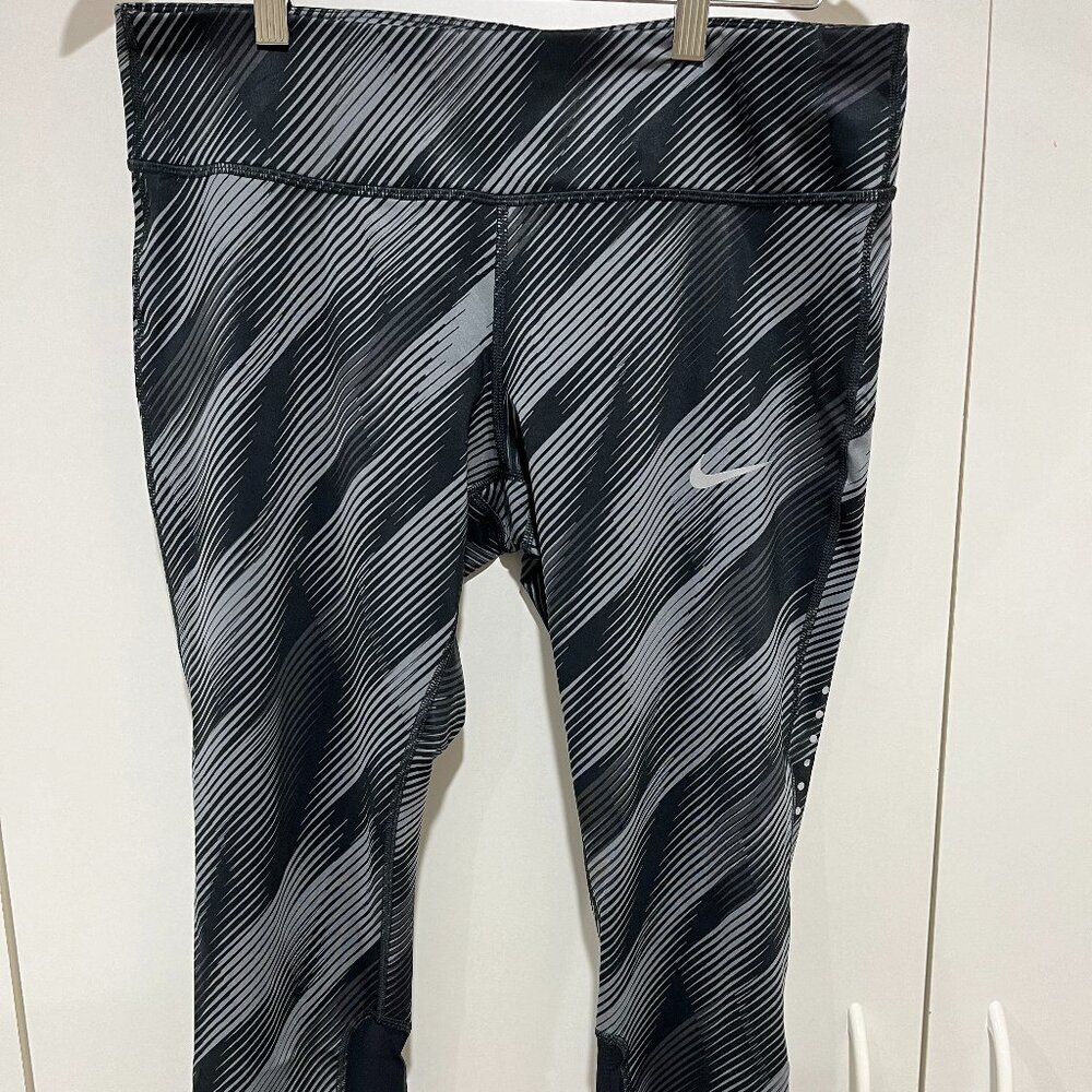 Nike Dri-Fit Capri Running Leggings